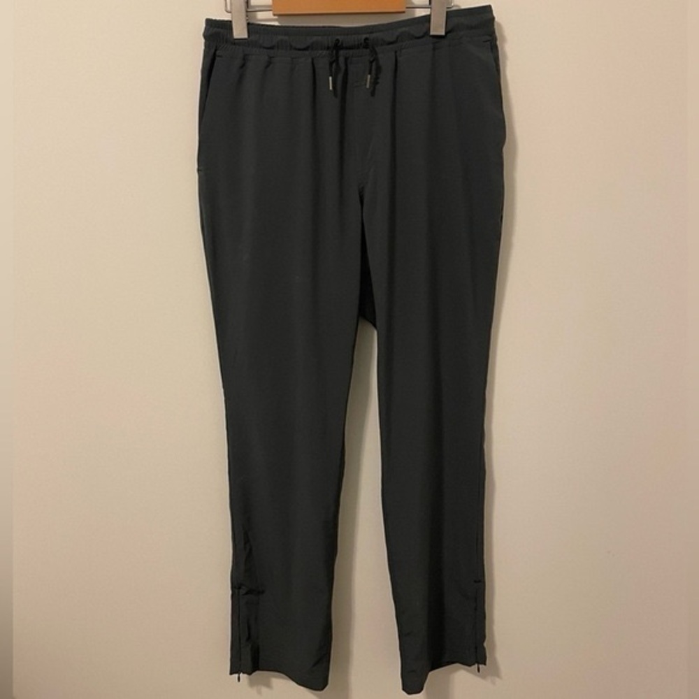 Mec Joggers Grey Size Medium